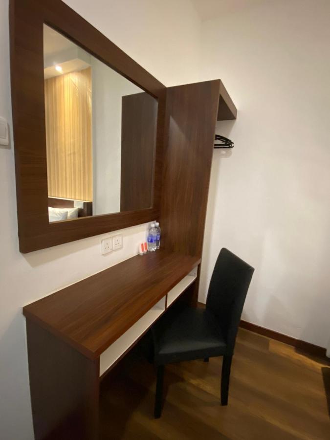 Atabara Boutique Hotel Куантан Екстериор снимка