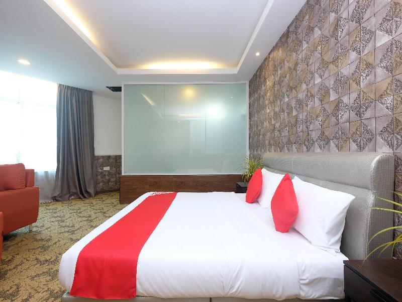 Atabara Boutique Hotel Куантан Екстериор снимка